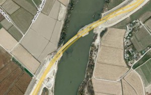 Google Maps - El Ebro bajo la autopista Z40