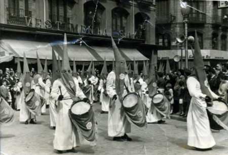 Desfilando por las calles zaragozanas